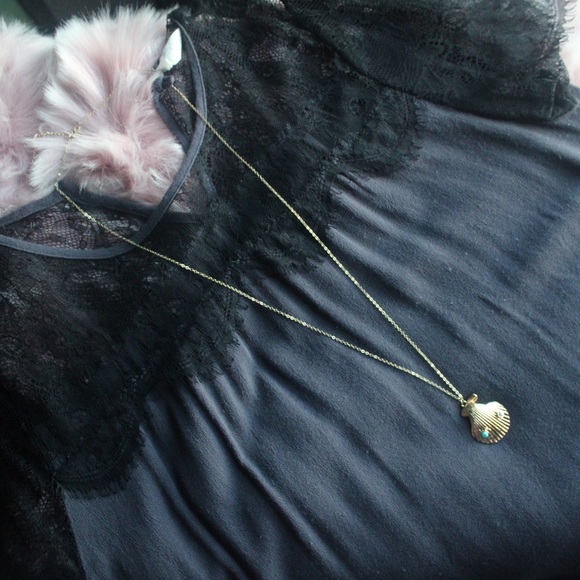 18k Gold Plated Shell Long Necklace With Stones - Picture 7 of 10